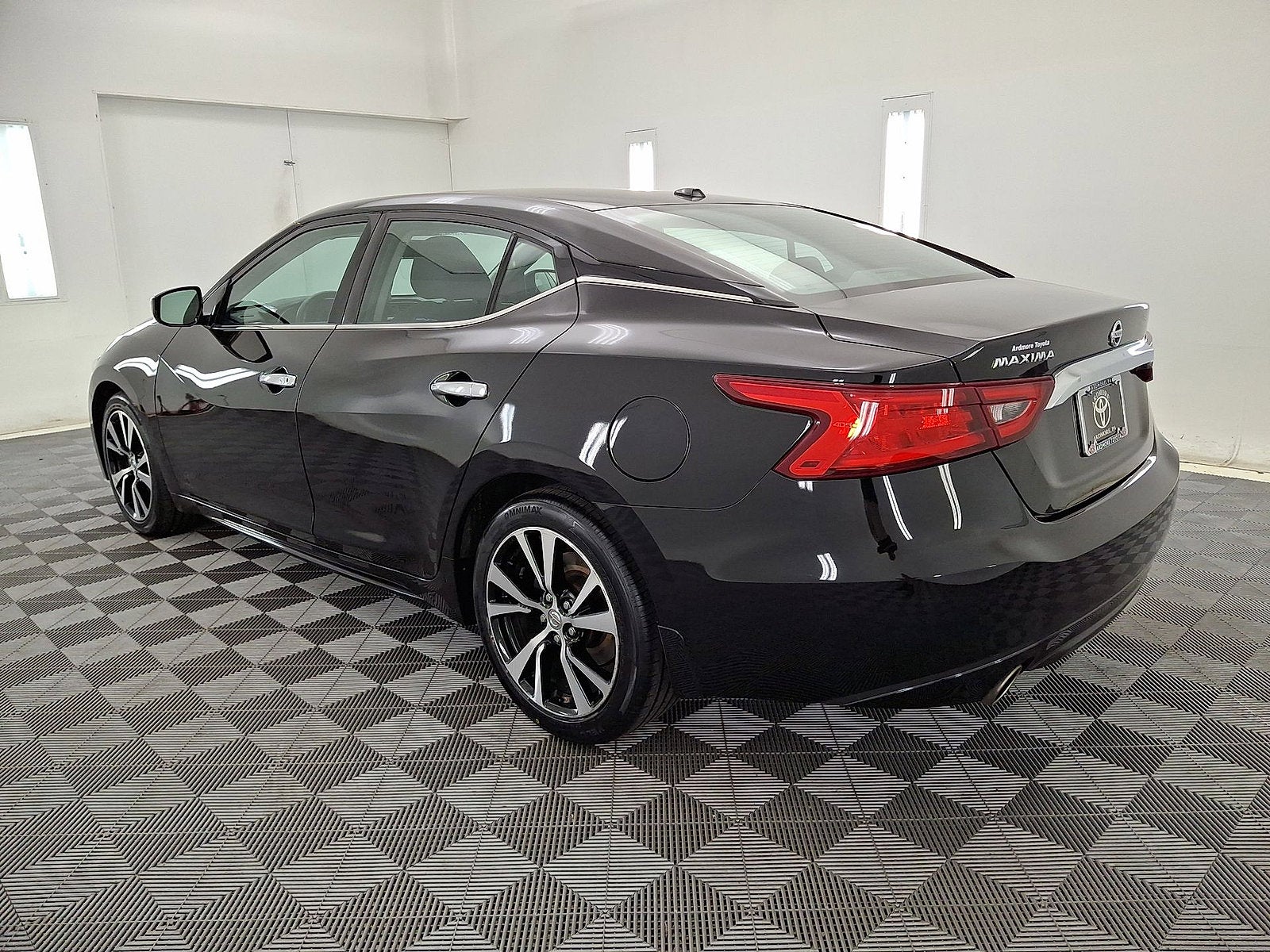 2018 Nissan Maxima S