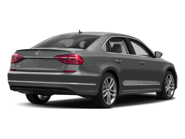 2017 Volkswagen Passat R-Line with Comfort Pkg