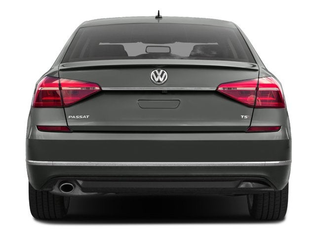 2017 Volkswagen Passat R-Line with Comfort Pkg
