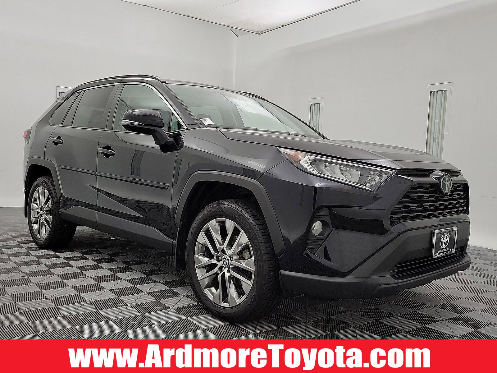 2019 Toyota RAV4 XLE Premium