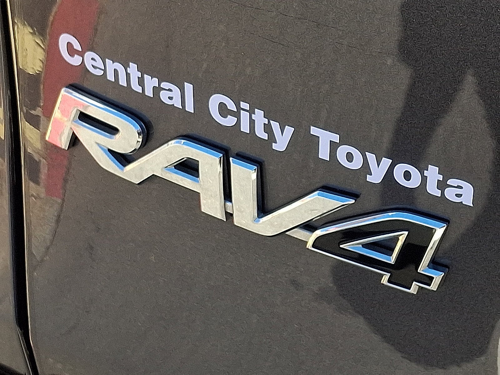 2024 Toyota RAV4 XLE - Photo 30