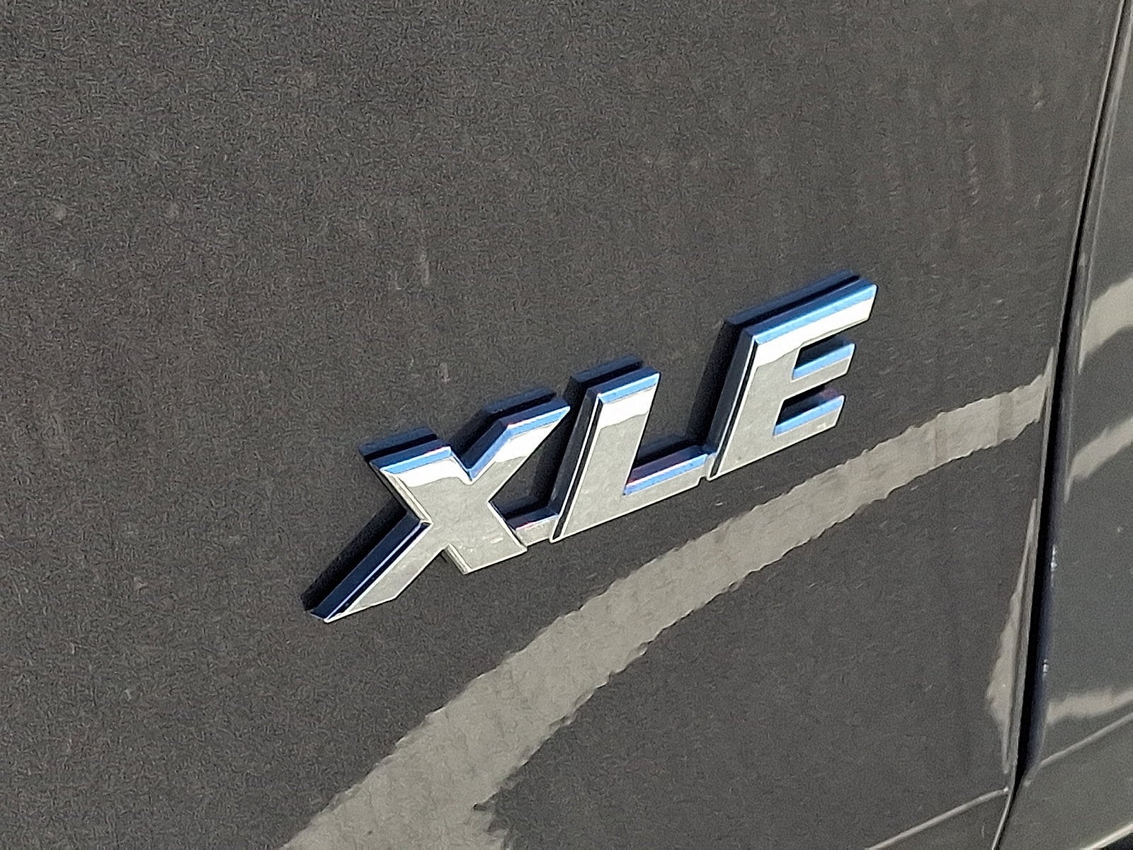 2024 Toyota RAV4 XLE - Photo 31