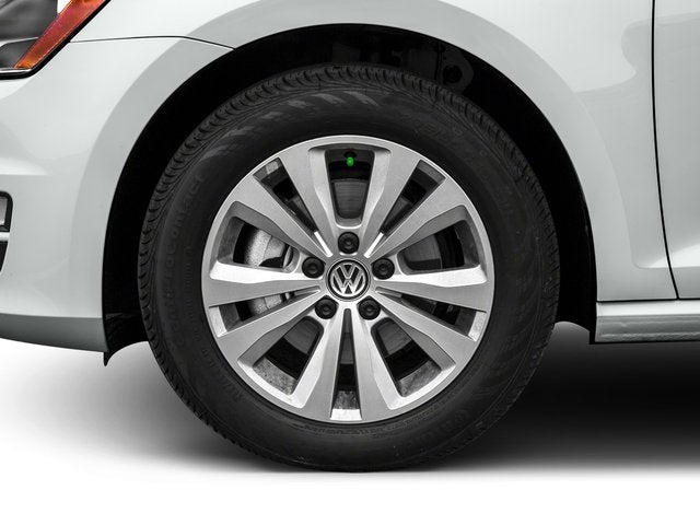 2016 Volkswagen Golf TSI SE