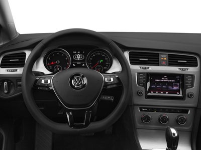 2016 Volkswagen Golf TSI SE