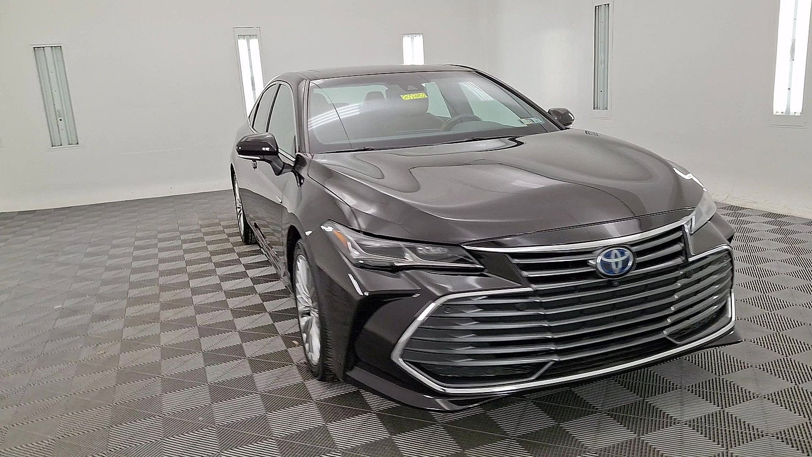 2019 Toyota Avalon Hybrid Limited