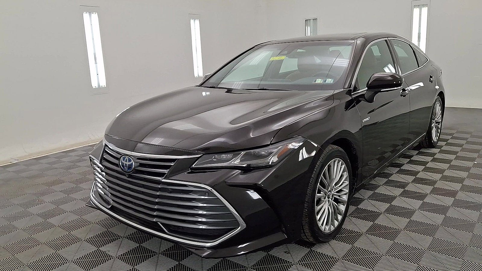 2019 Toyota Avalon Hybrid Limited
