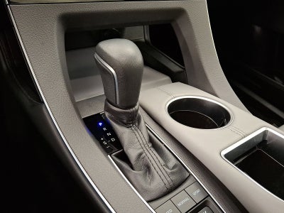 2019 Toyota Avalon Hybrid XLE