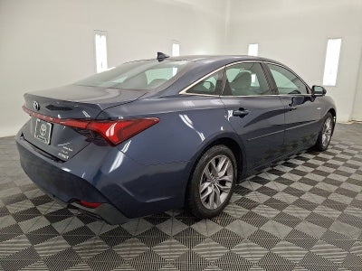 2019 Toyota Avalon Hybrid XLE