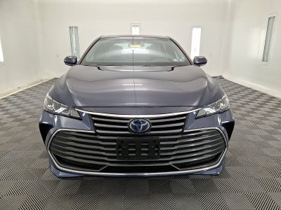 2019 Toyota Avalon Hybrid XLE
