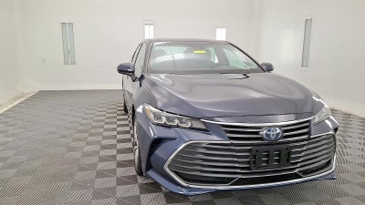 2019 Toyota Avalon Hybrid XLE