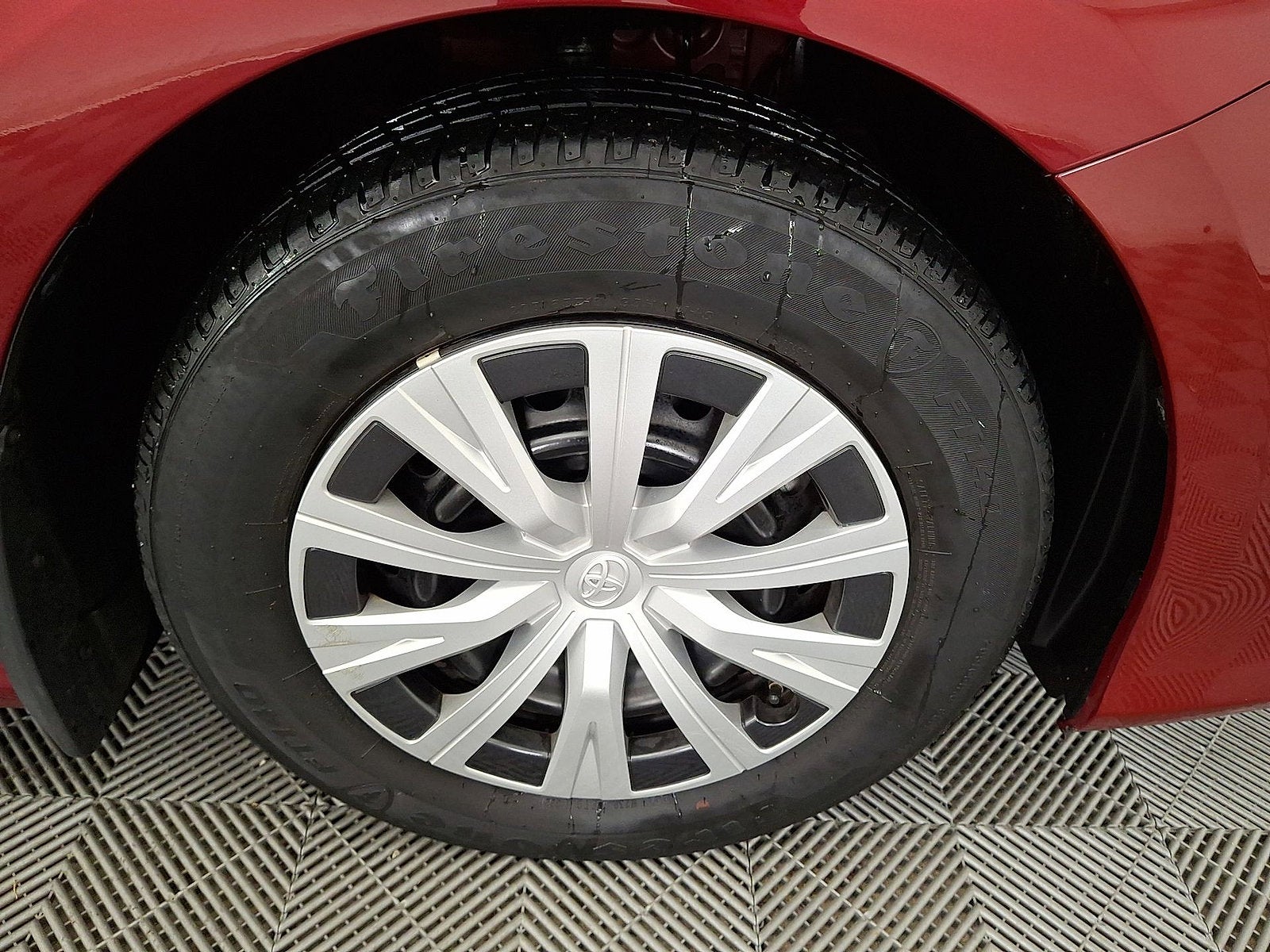 2022 Toyota Camry Hybrid LE