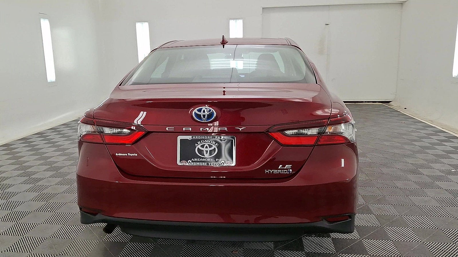2022 Toyota Camry Hybrid LE