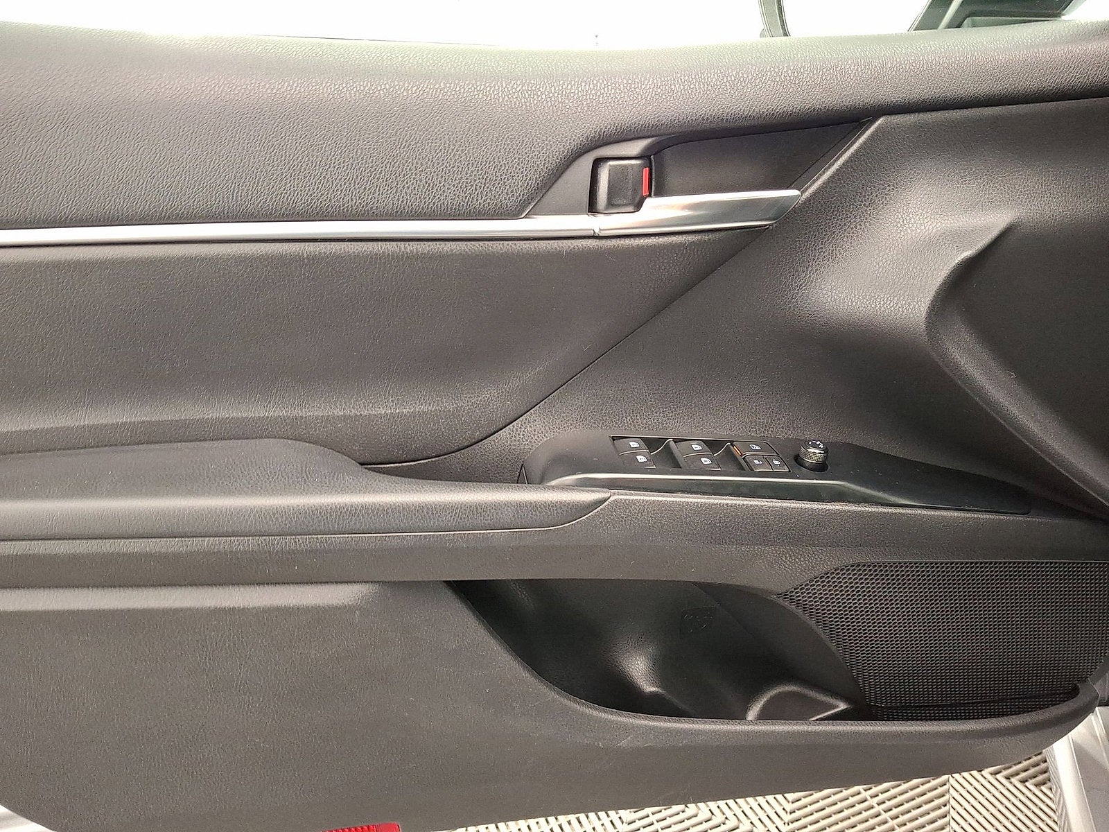 2020 Toyota Camry SE Nightshade