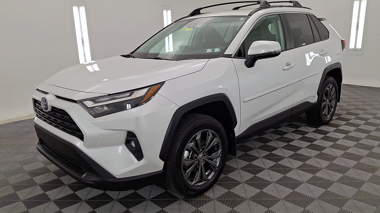 2023 Toyota RAV4 Hybrid XLE Premium