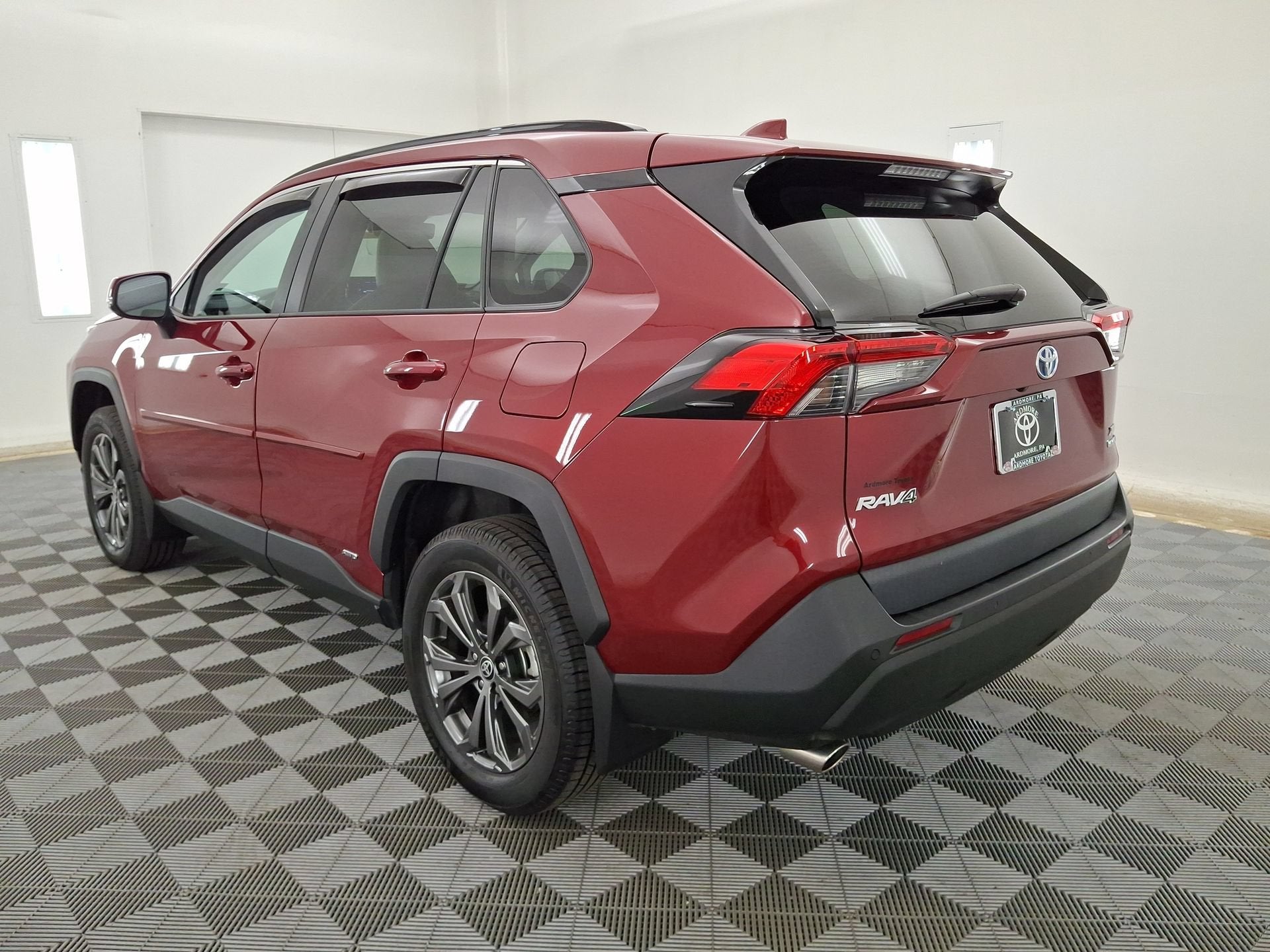 2023 Toyota RAV4 Hybrid XLE Premium