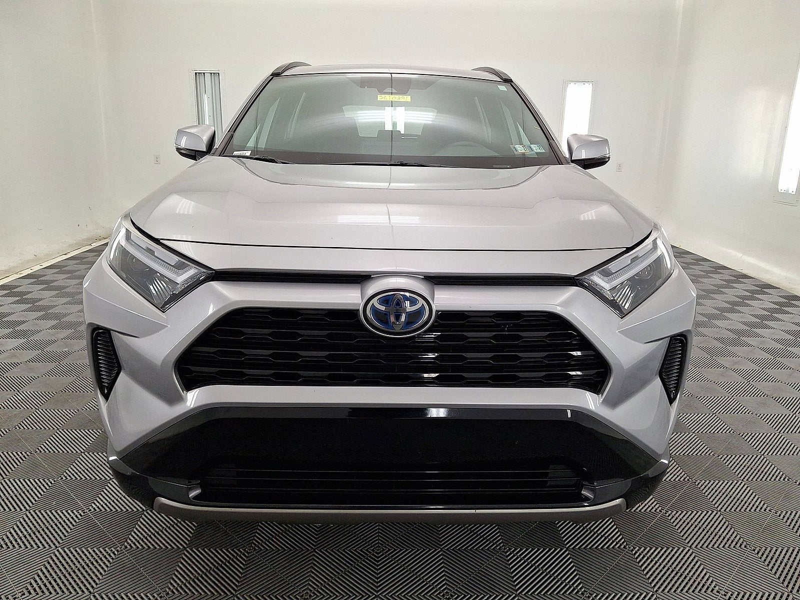 2023 Toyota RAV4 Hybrid SE