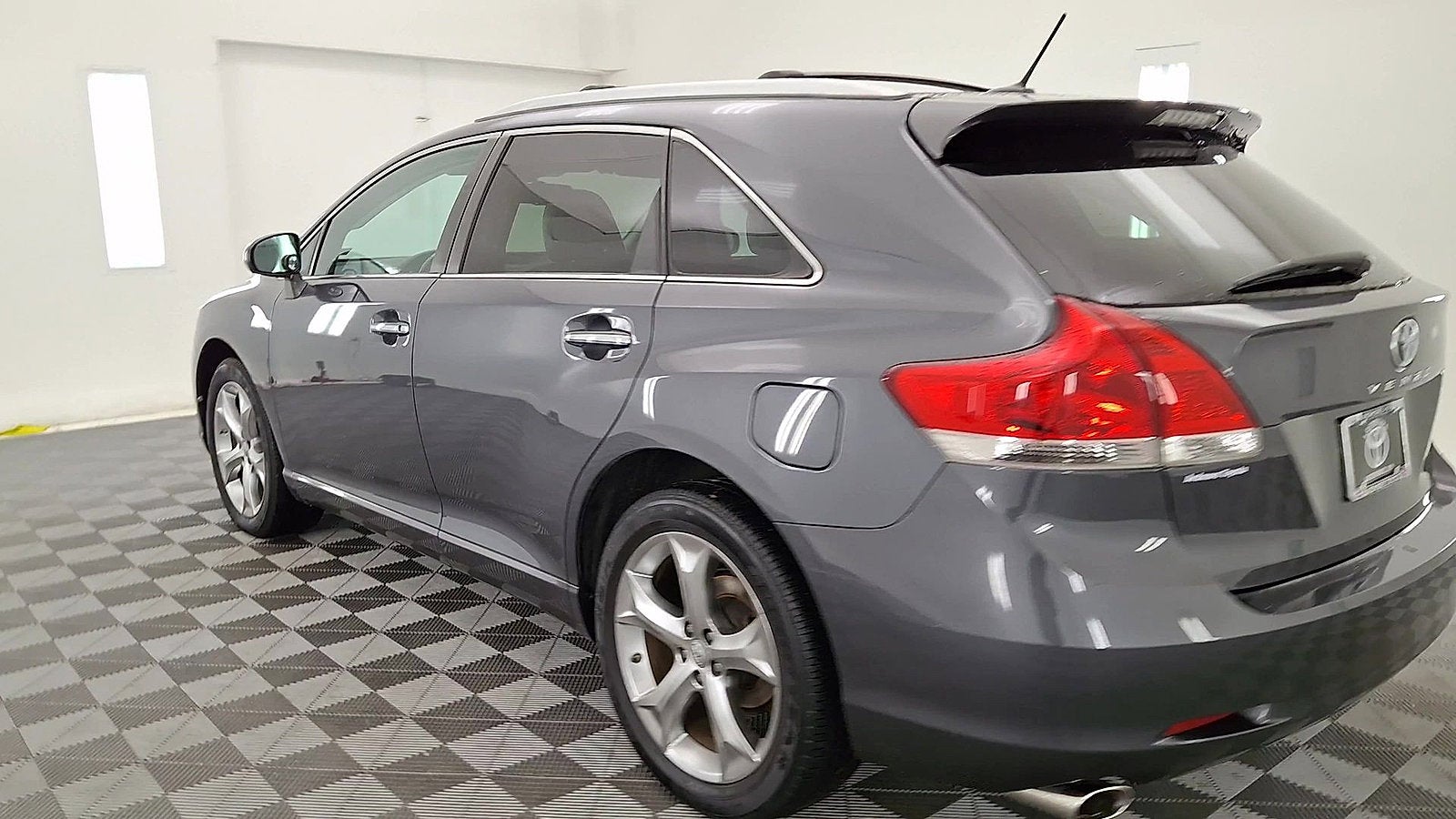 2011 Toyota Venza base with pkgs