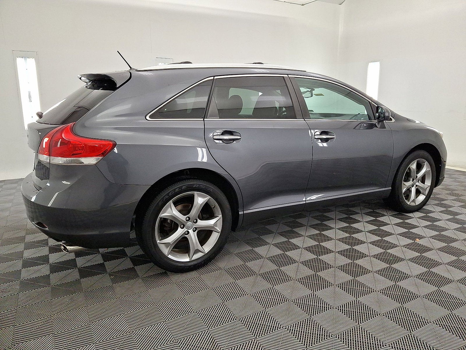 2011 Toyota Venza base with pkgs