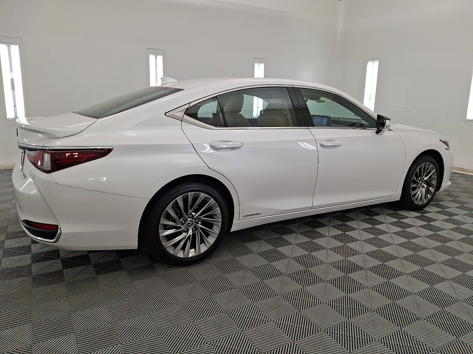 2022 Lexus ES 300h ES 300h Luxury