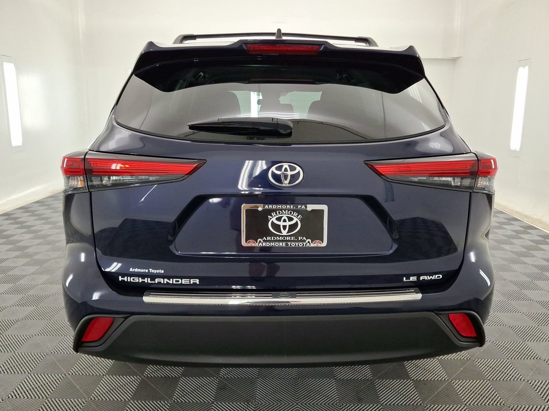 2022 Toyota Highlander LE