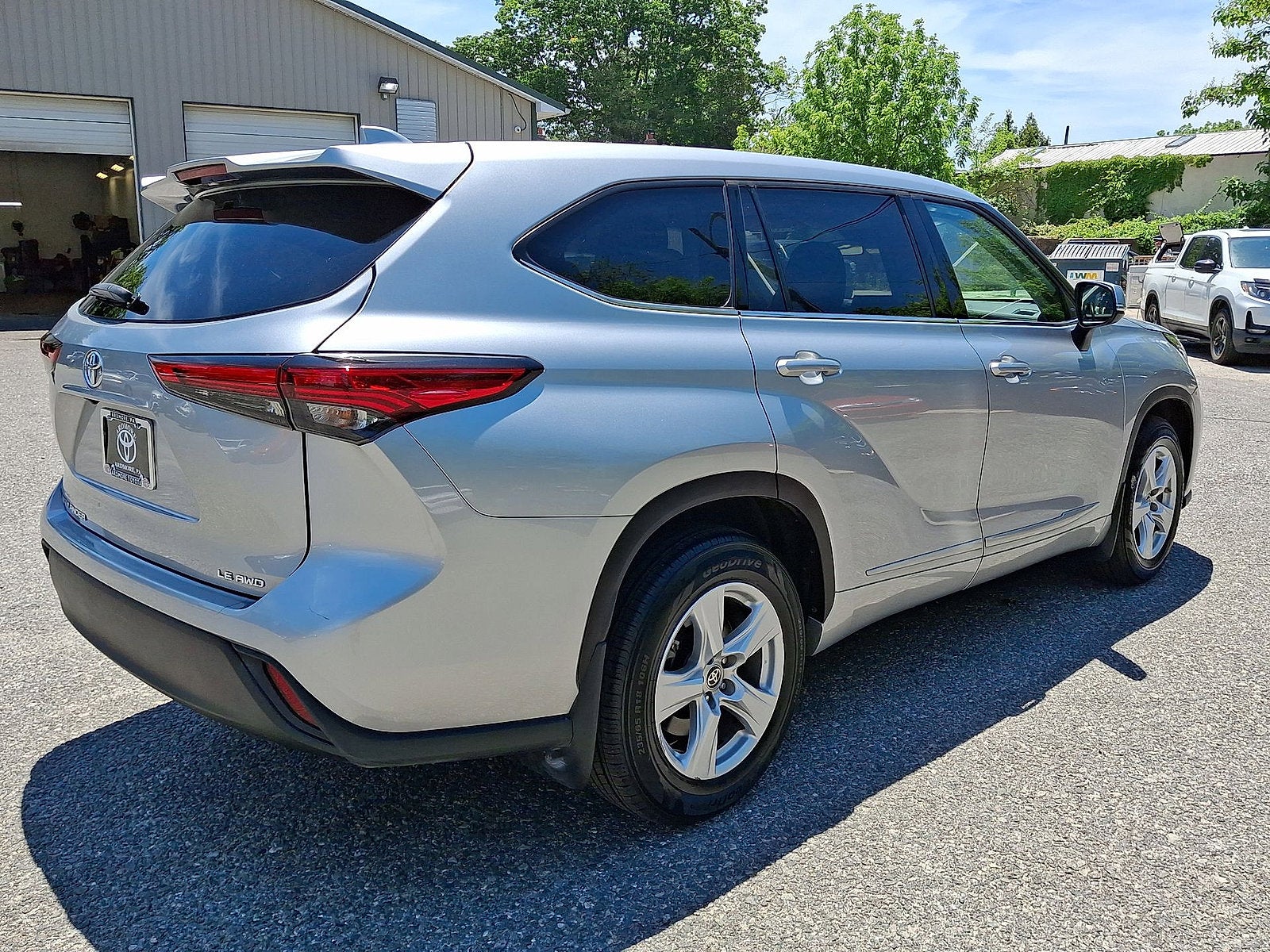 2021 Toyota Highlander LE