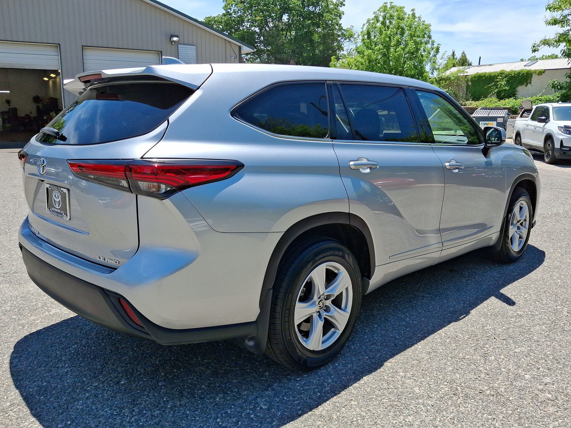 2021 Toyota Highlander LE