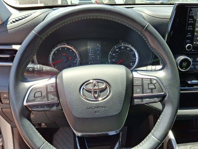 2021 Toyota Highlander LE