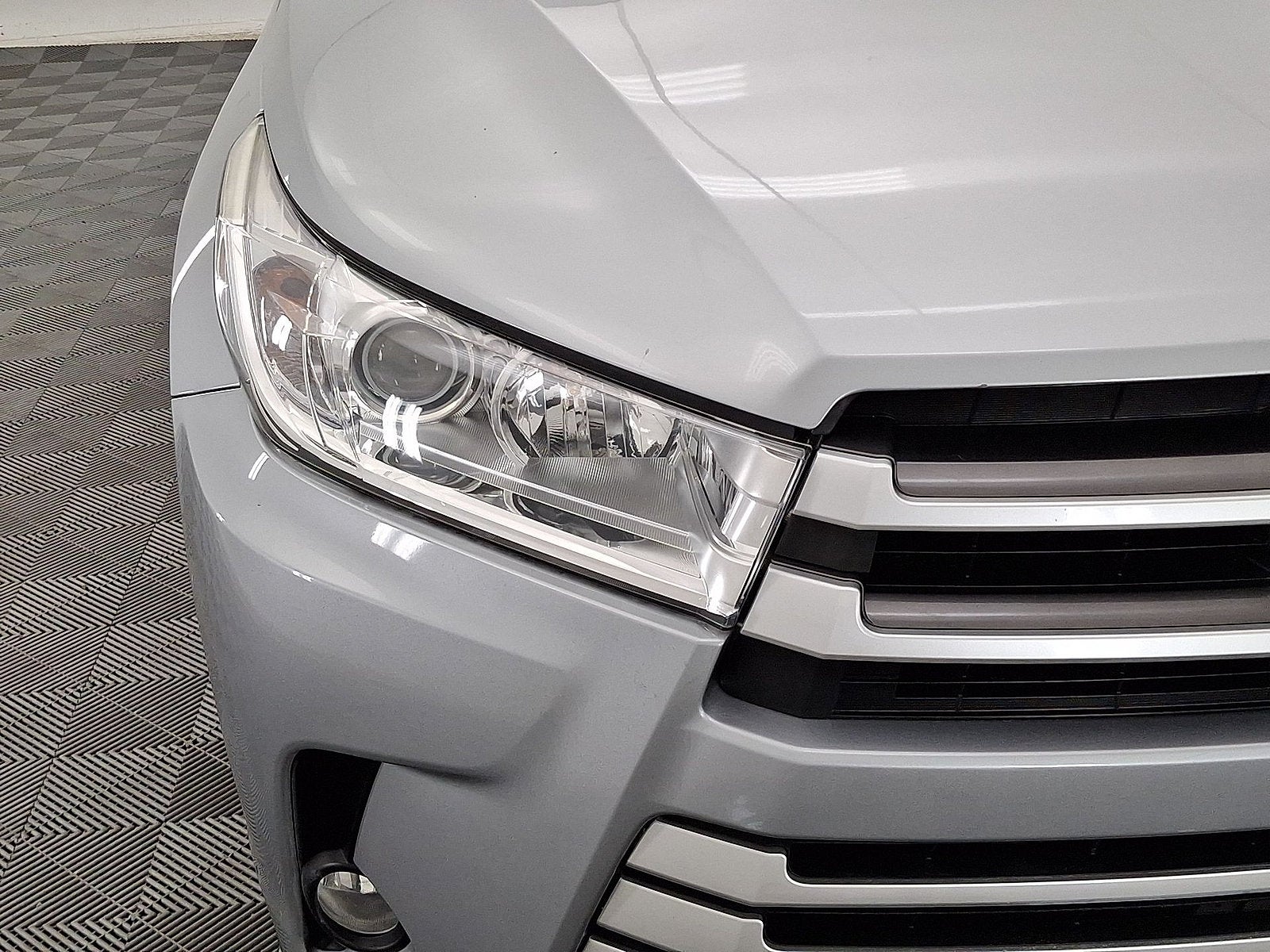 2017 Toyota Highlander LE