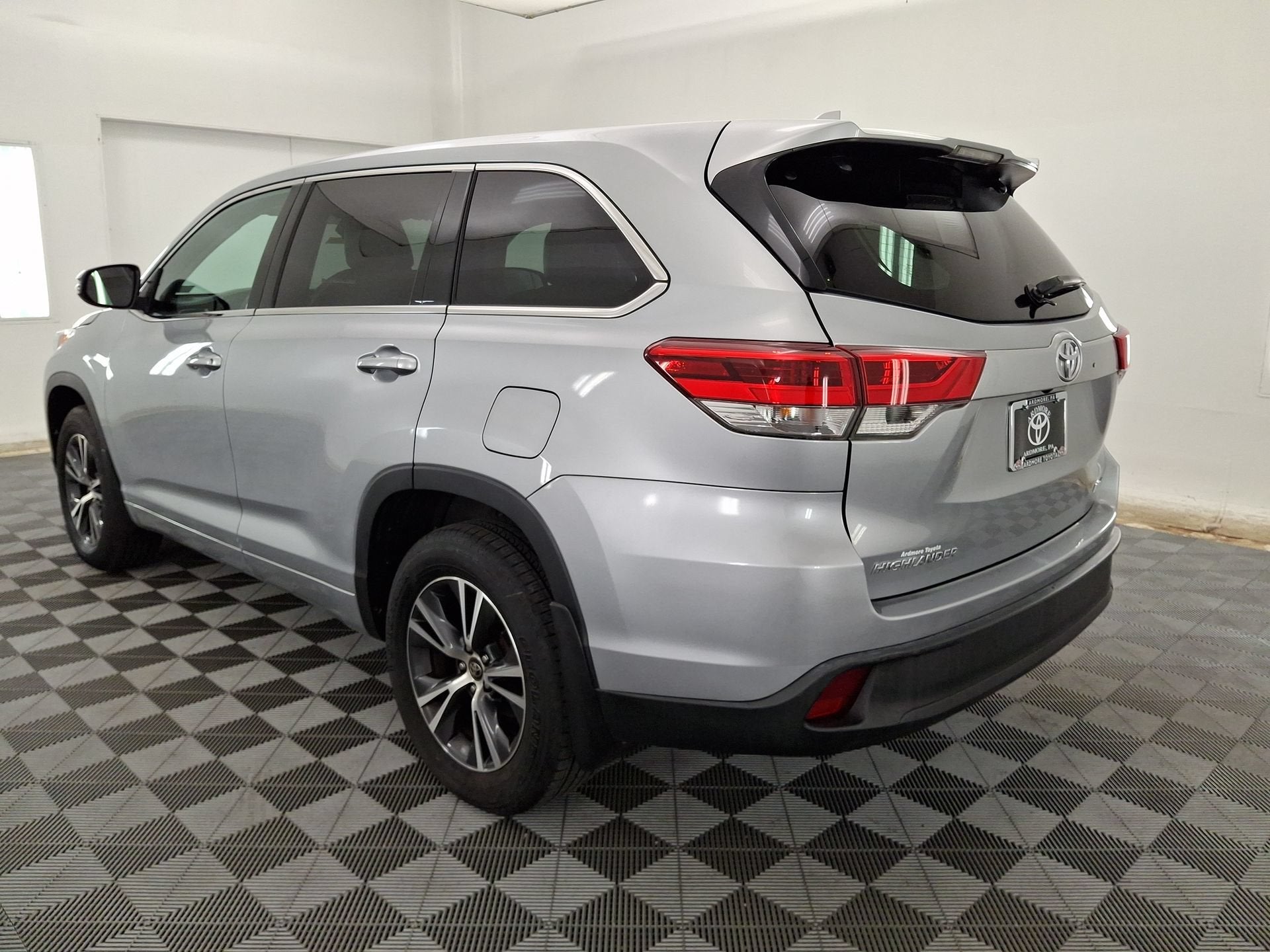 2017 Toyota Highlander LE