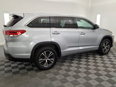 2017 Toyota Highlander LE