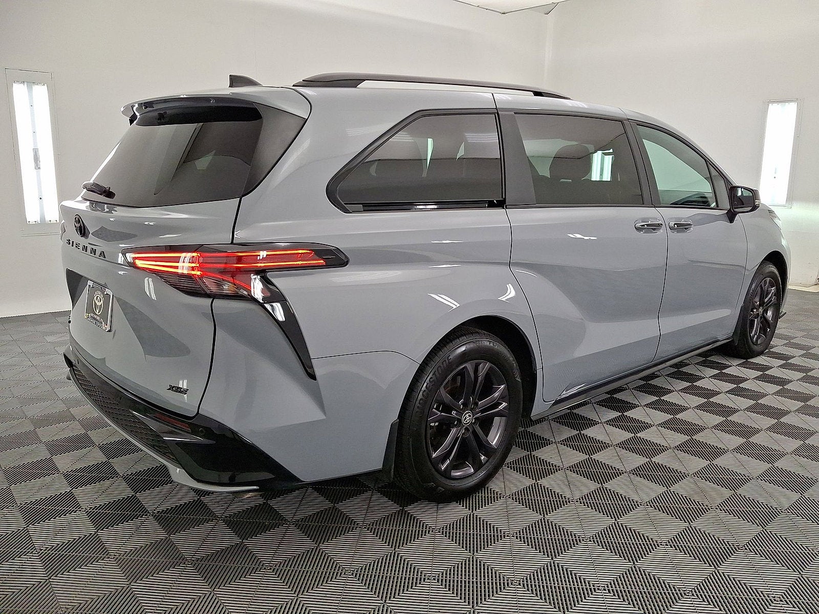 2025 Toyota Sienna XSE