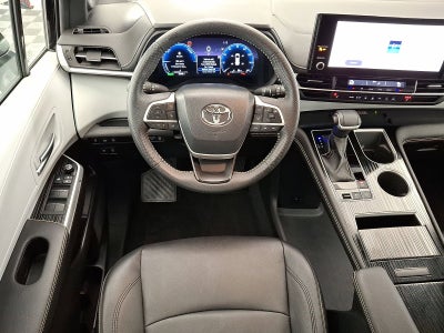 2025 Toyota Sienna XSE