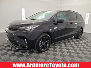 2025 Toyota Sienna XSE
