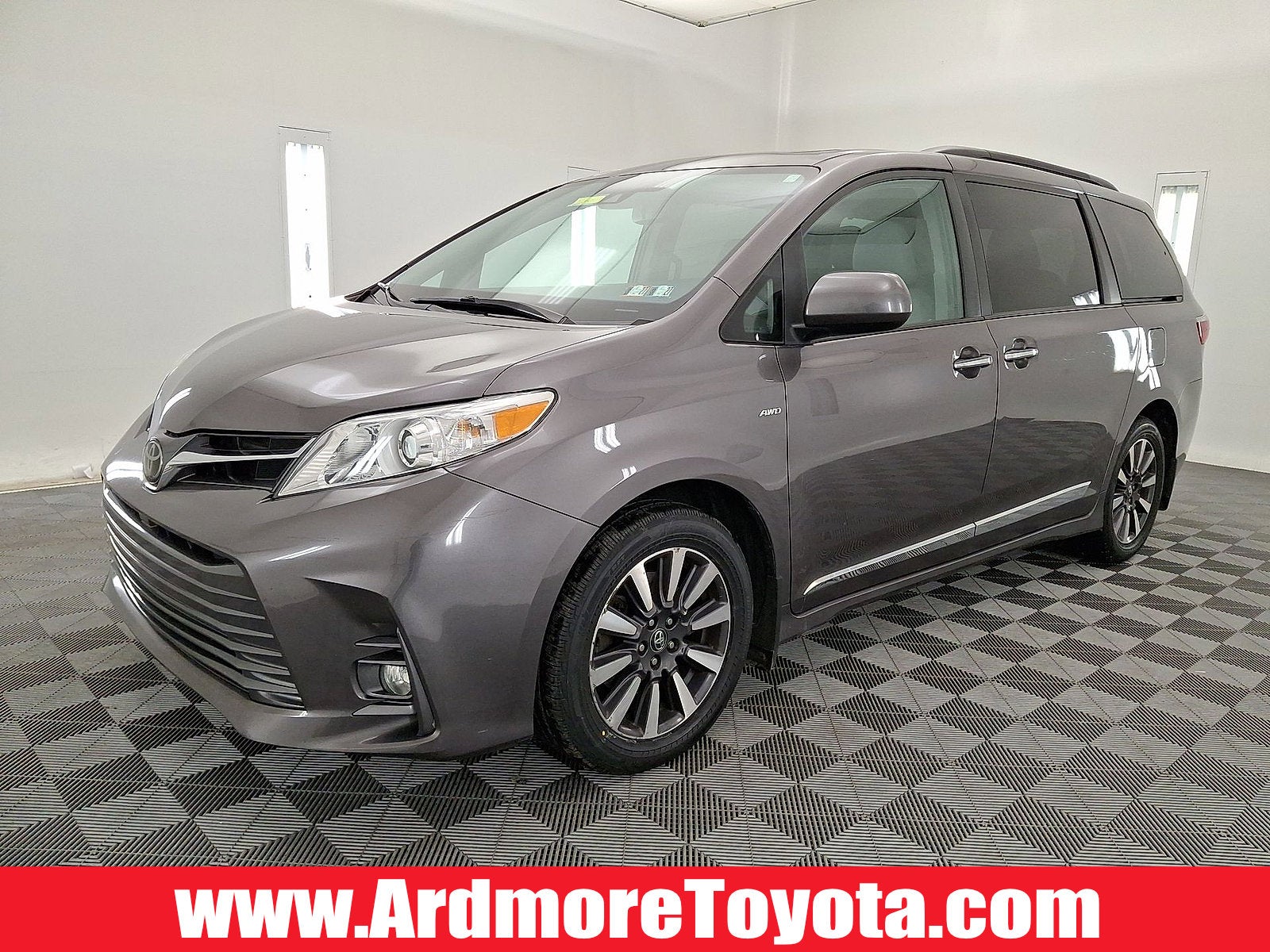 2019 Toyota Sienna XLE Premium