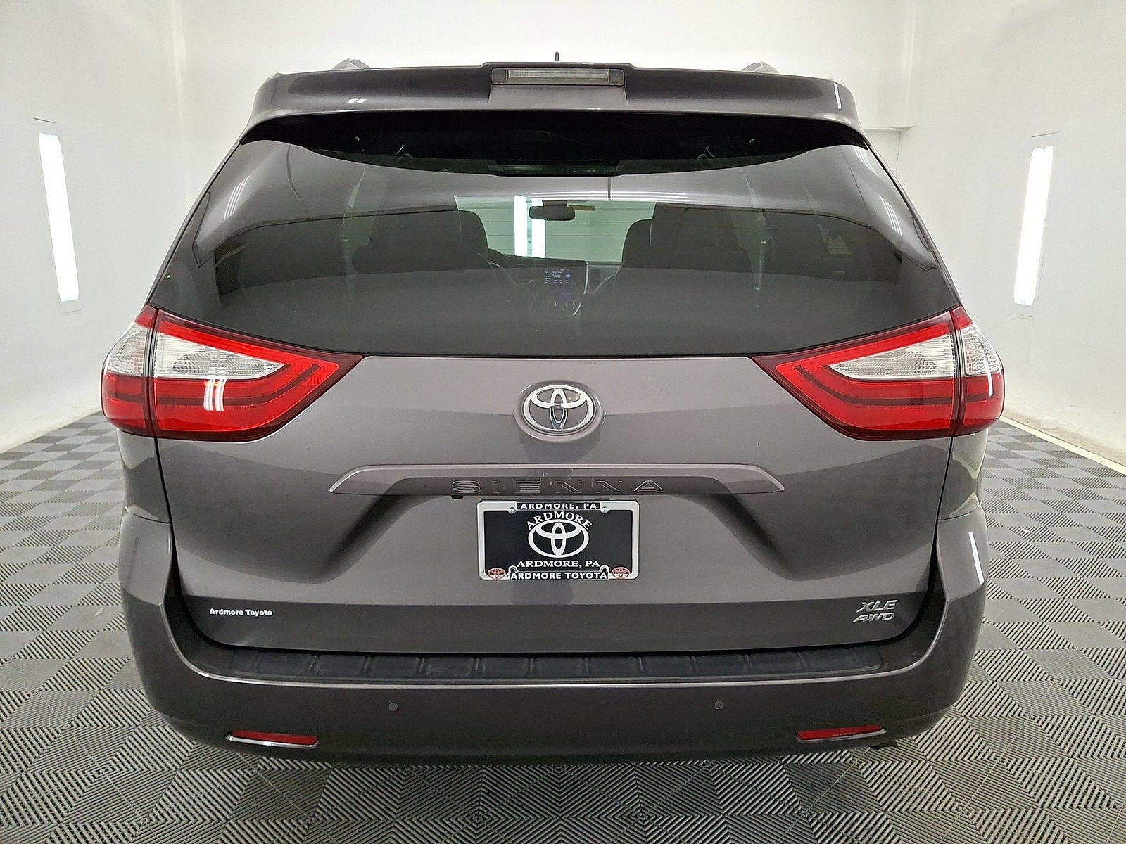 2019 Toyota Sienna XLE Premium