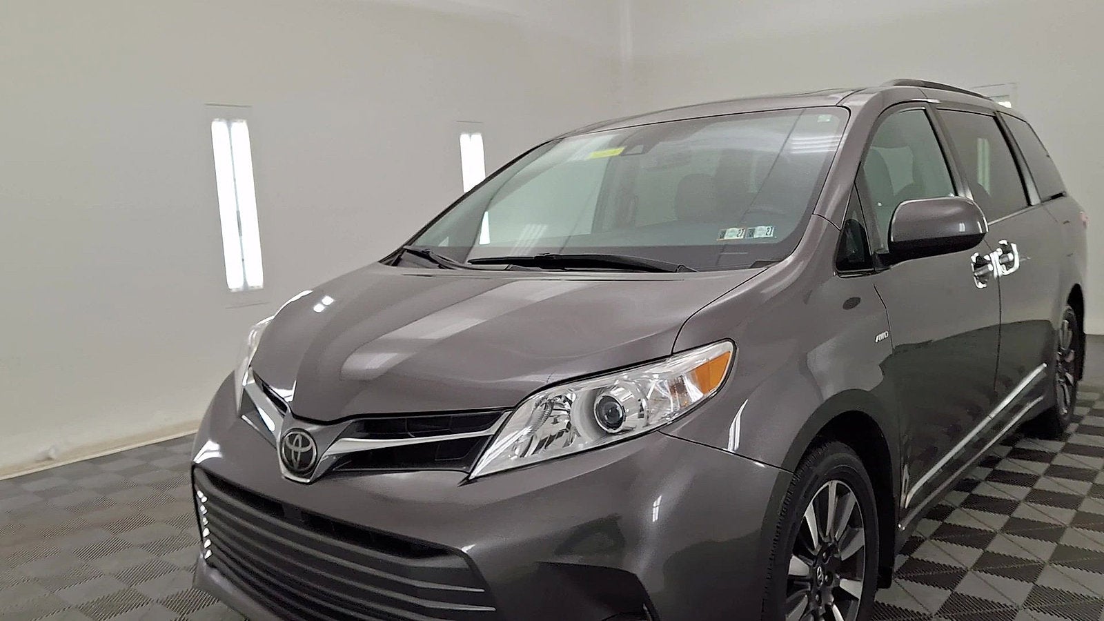 2019 Toyota Sienna XLE Premium