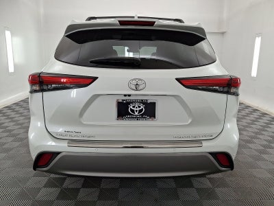 2022 Toyota Highlander Platinum