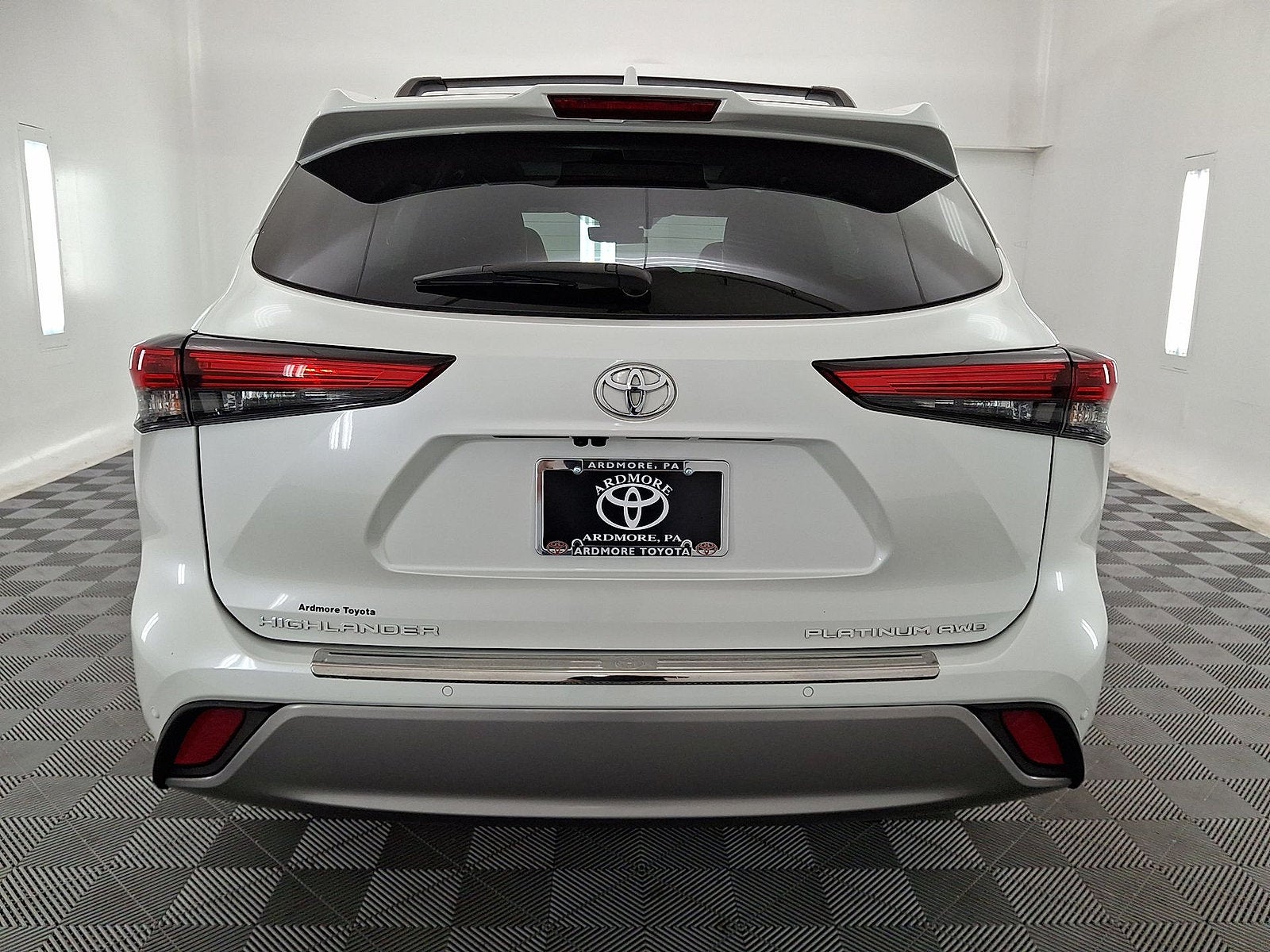2022 Toyota Highlander Platinum