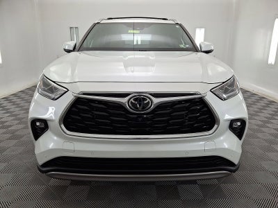 2022 Toyota Highlander Platinum