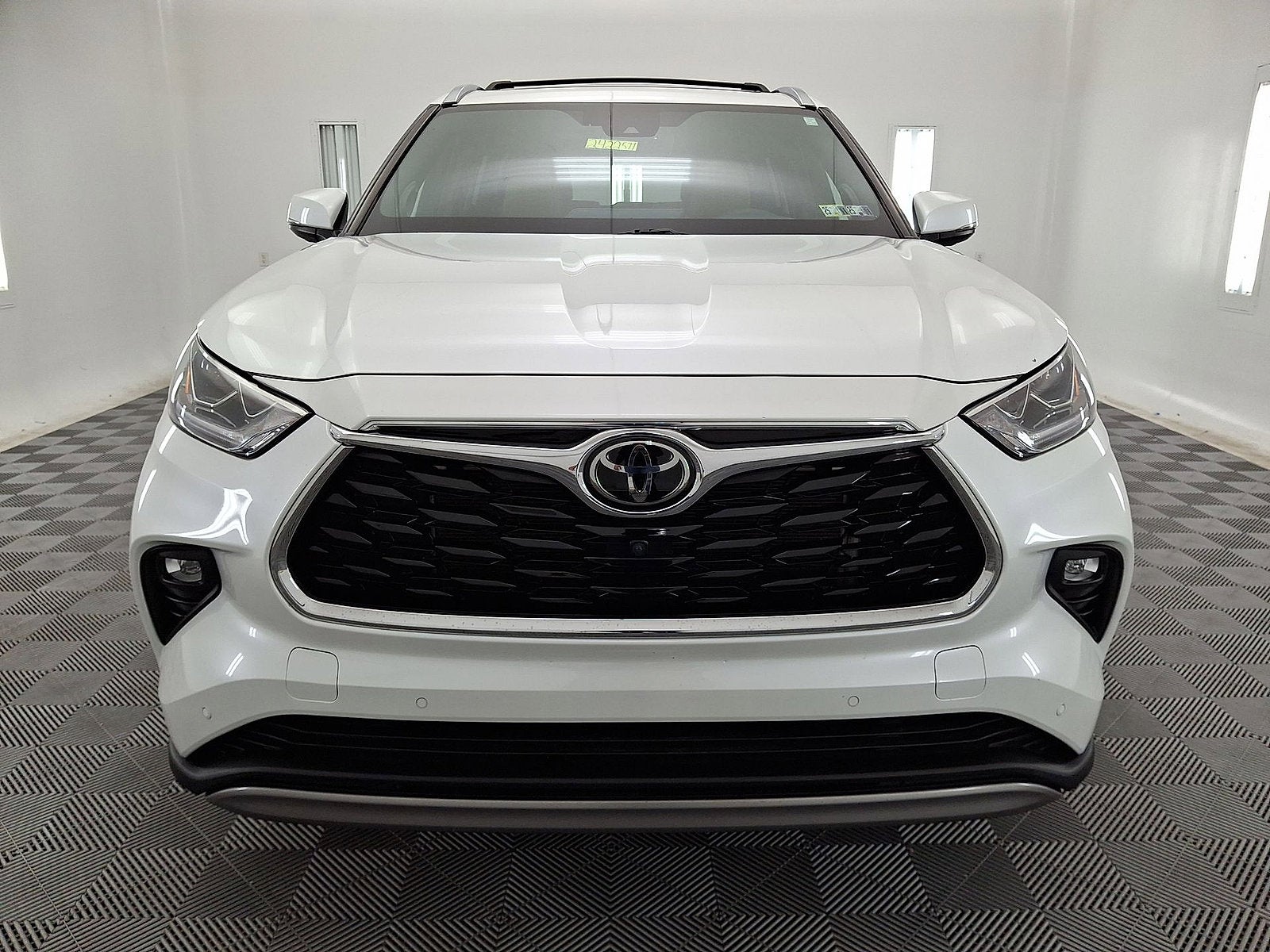 2022 Toyota Highlander Platinum