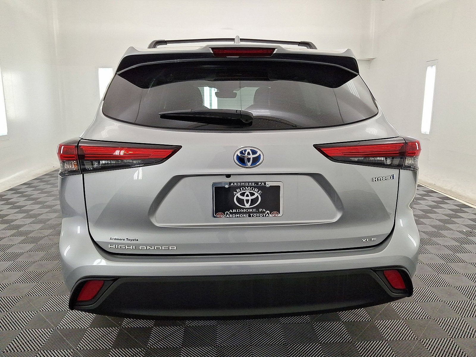 2022 Toyota Highlander Hybrid XLE