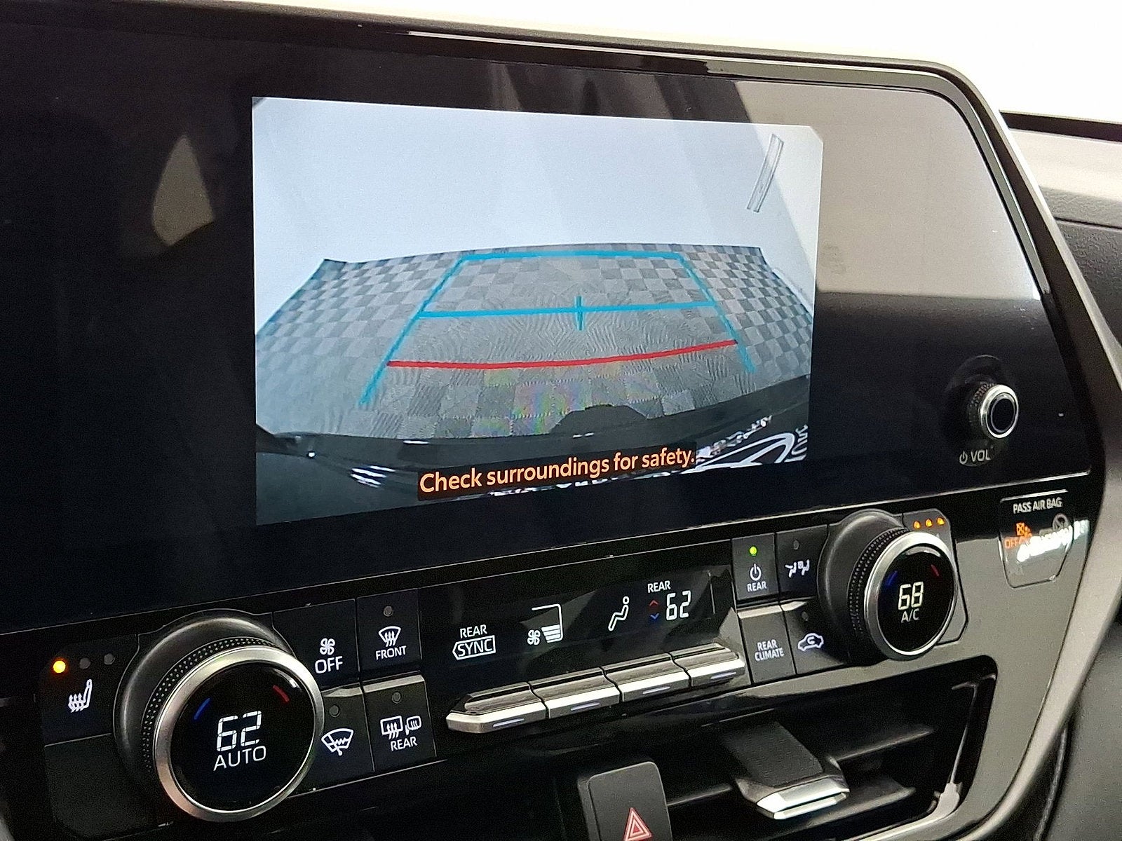 2024 Toyota Highlander Hybrid XLE Nightshade