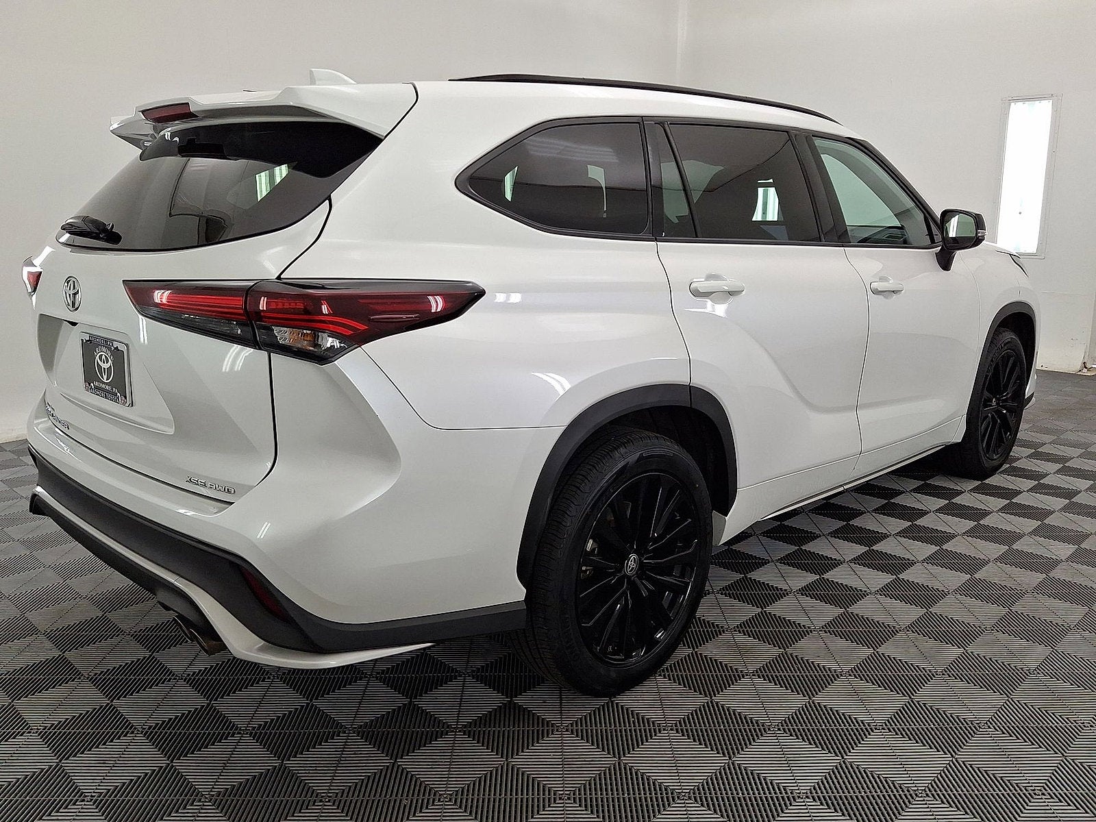 2024 Toyota Highlander XSE