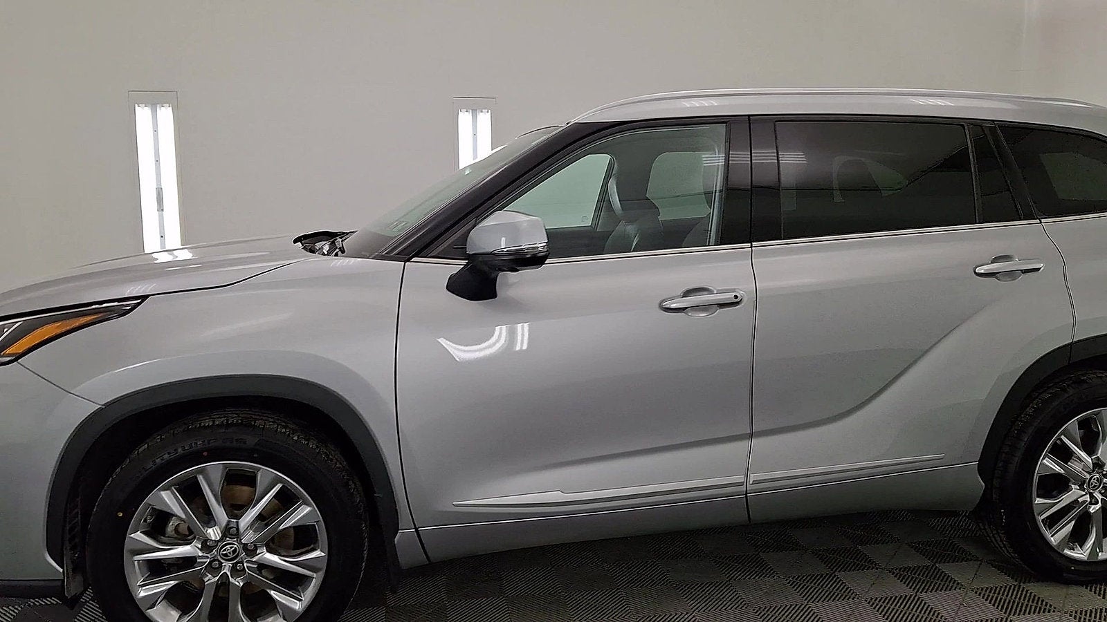 2023 Toyota Highlander Limited