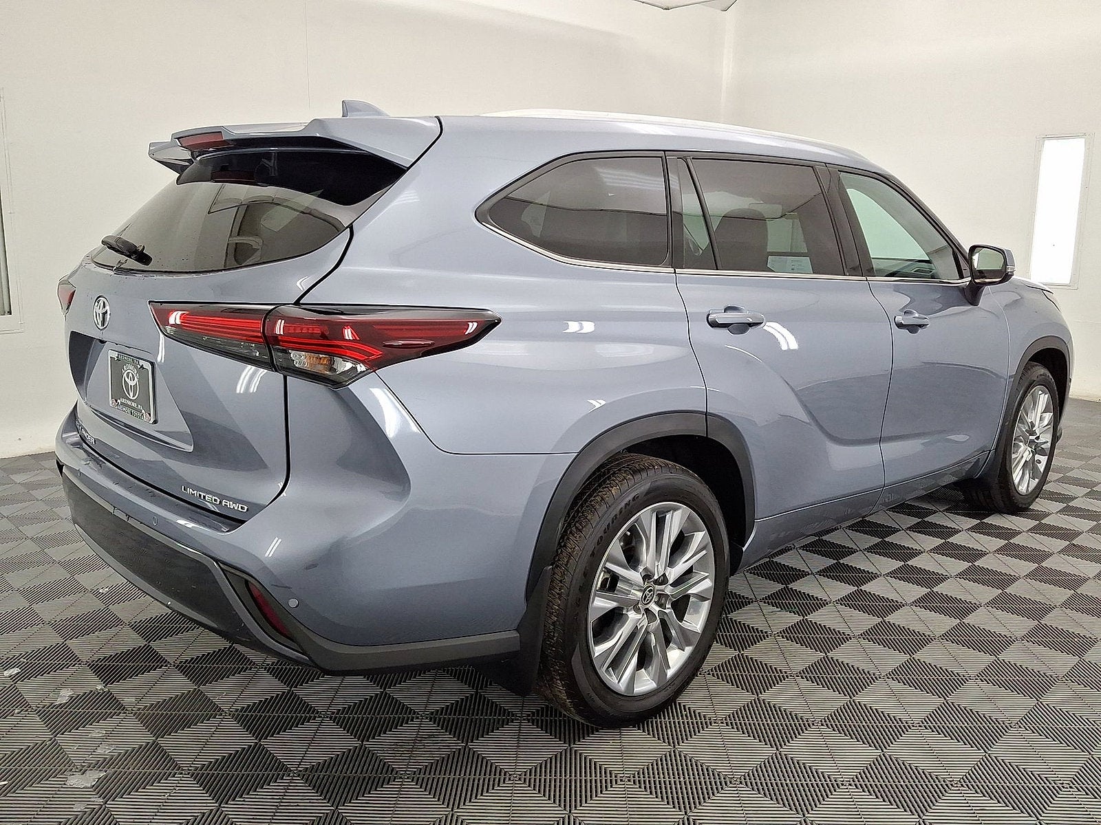 2024 Toyota Highlander Limited