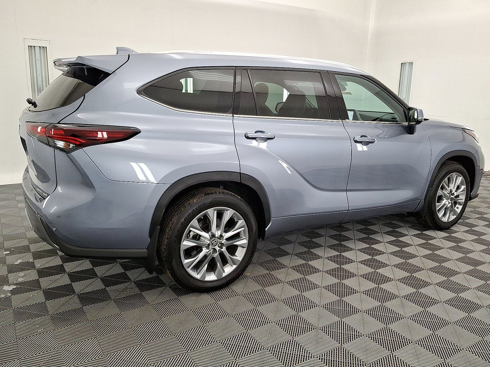 2024 Toyota Highlander Limited