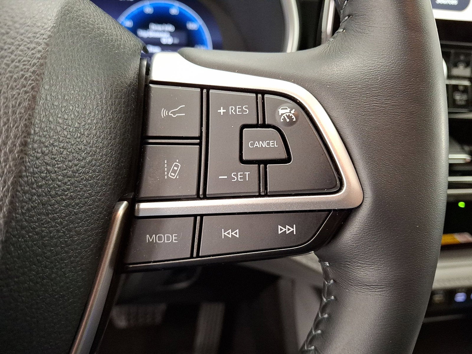 2024 Toyota Highlander Hybrid Limited