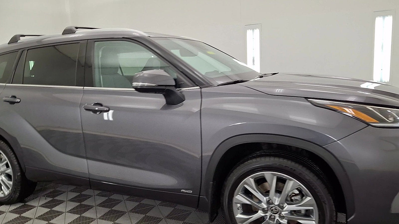 2024 Toyota Highlander Hybrid Limited