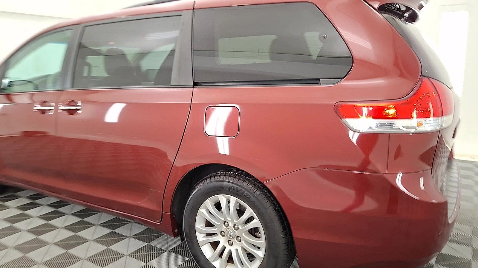 2012 Toyota Sienna XLE