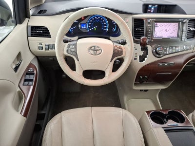 2012 Toyota Sienna XLE